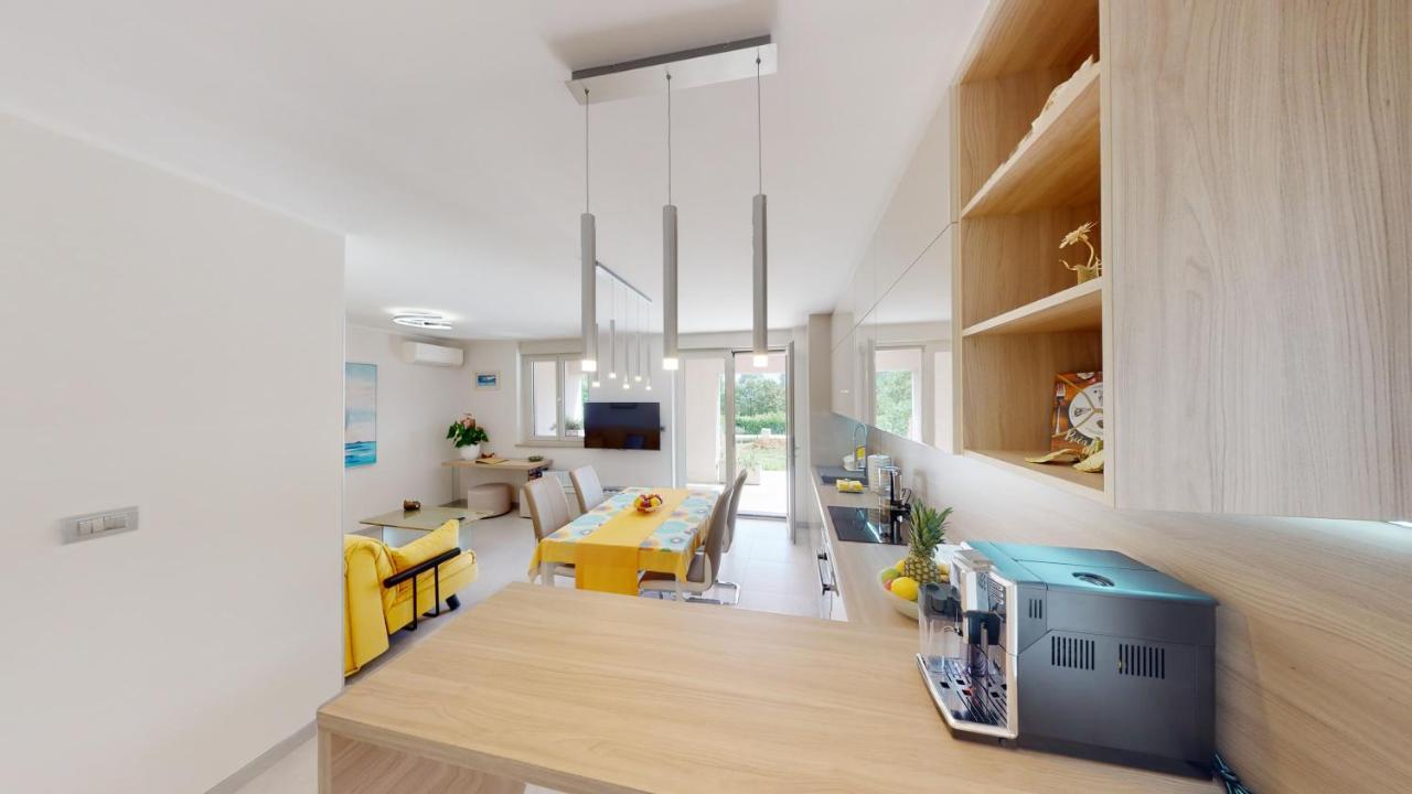 Design Apartment Emerald Viskovo Exterior photo