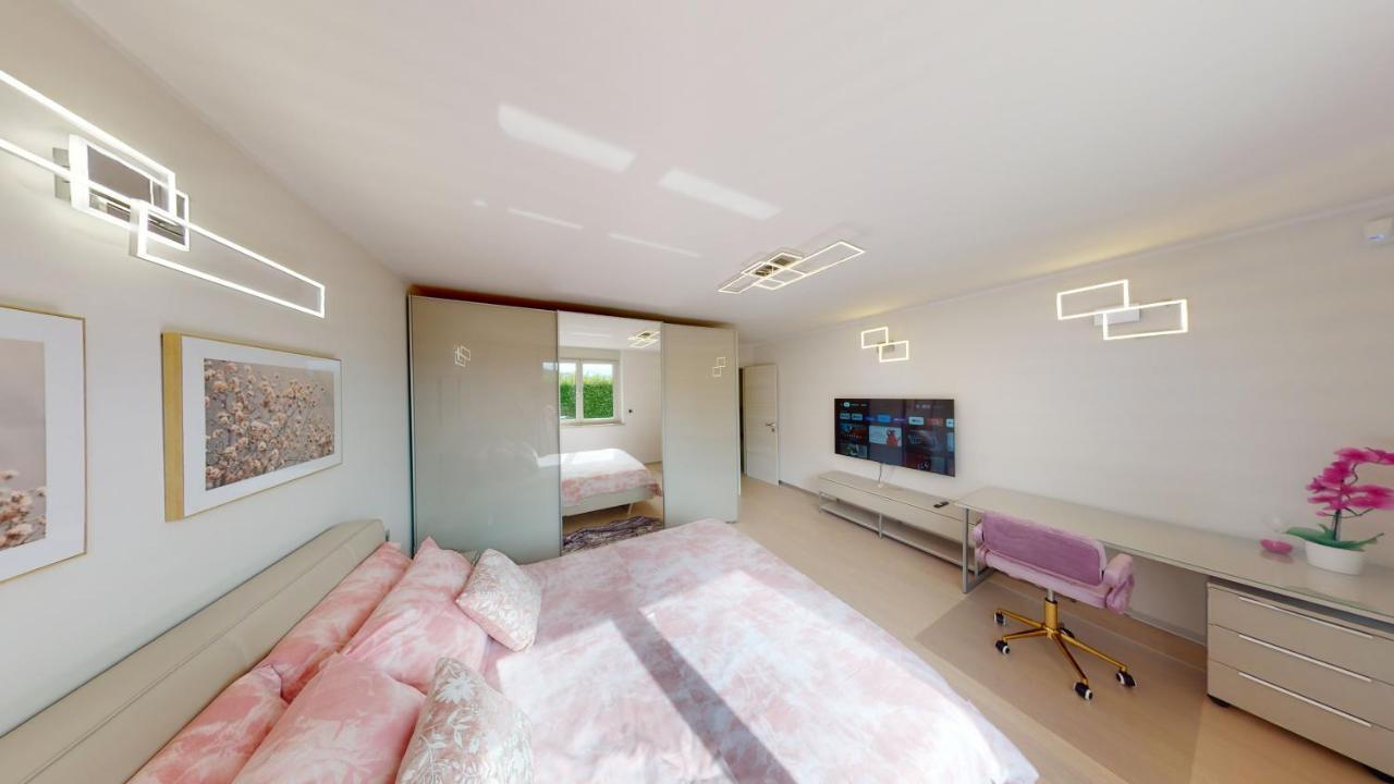 Design Apartment Emerald Viskovo Exterior photo